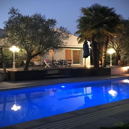 Adorable Guest House Avec Balneo Et Piscine Olonne-sur-Mer Exterior photo